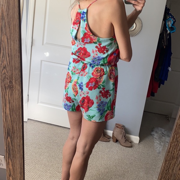 Floral Romper - Picture 3 of 4
